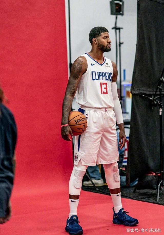 埃梅里神了：大黑马阿斯顿维拉豪取6连胜，力压切尔西升至联赛第三（埃梅里太强！阿斯顿维拉强势斩获六连胜，反超切尔西跻身联赛前三）