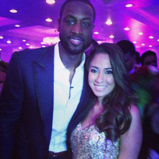 TA：埃切韦里倾向于租借加盟英超俱乐部；德甲球队也有意尼潘（TA：埃切韦里更倾向以租借形式加盟英超；德甲多队有意尼潘）