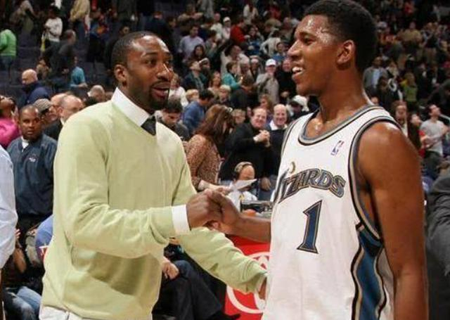 帕尔马近10场低迷，后防残缺，拉齐奥客场攻坚一般，预测小球。（帕尔马近十战低迷、防线不整；拉齐奥客场火力一般，倾向小球）