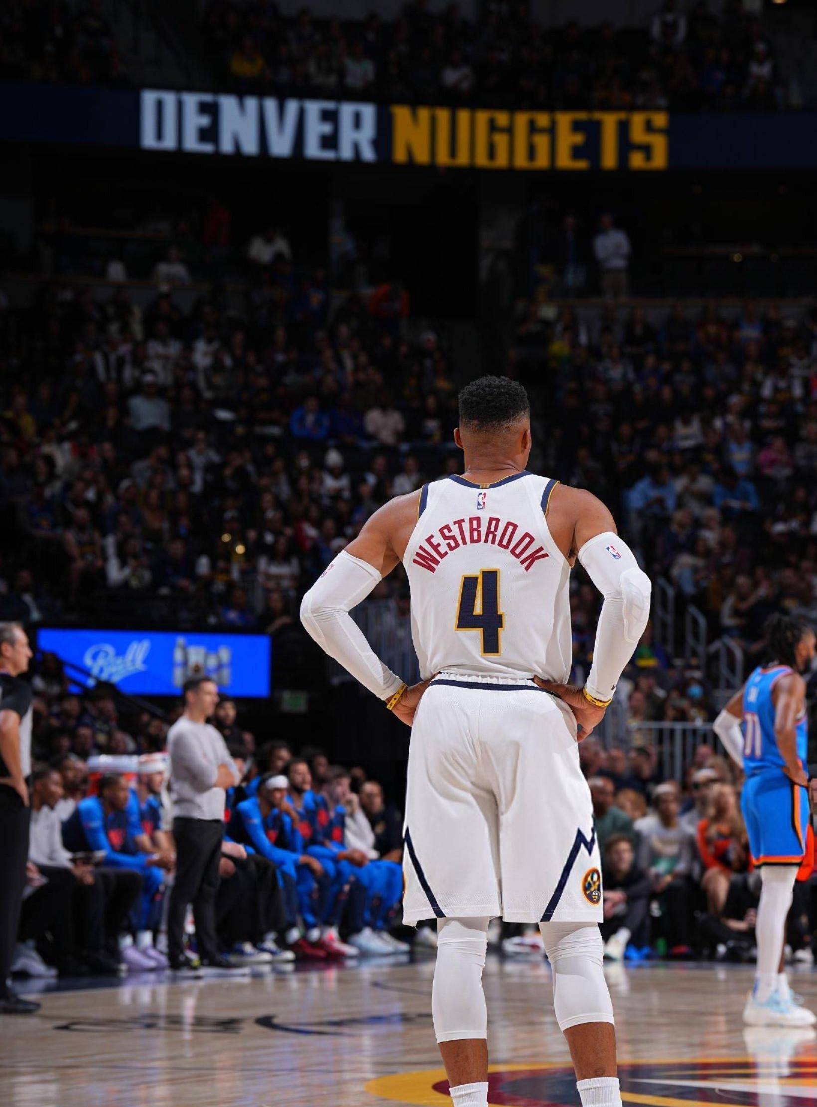 阿利松：萨拉赫缺阵是他所作所为的后果；我仍然支持斯洛特（阿利松：萨拉赫缺席是其行为所致，我依旧力挺斯洛特）